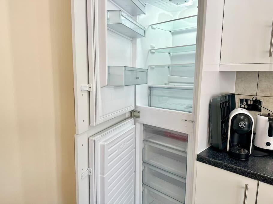 Griffin Executive Sleeps 4 With Cymru Holidays Apartment *