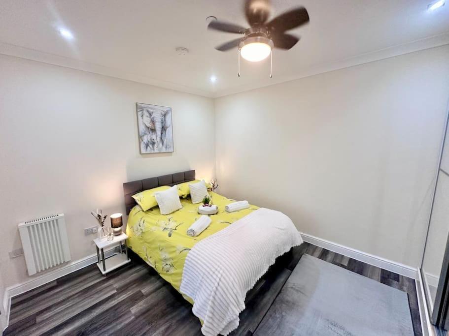 Apartment Griffin Executive Sleeps 4 With Cymru Holidays